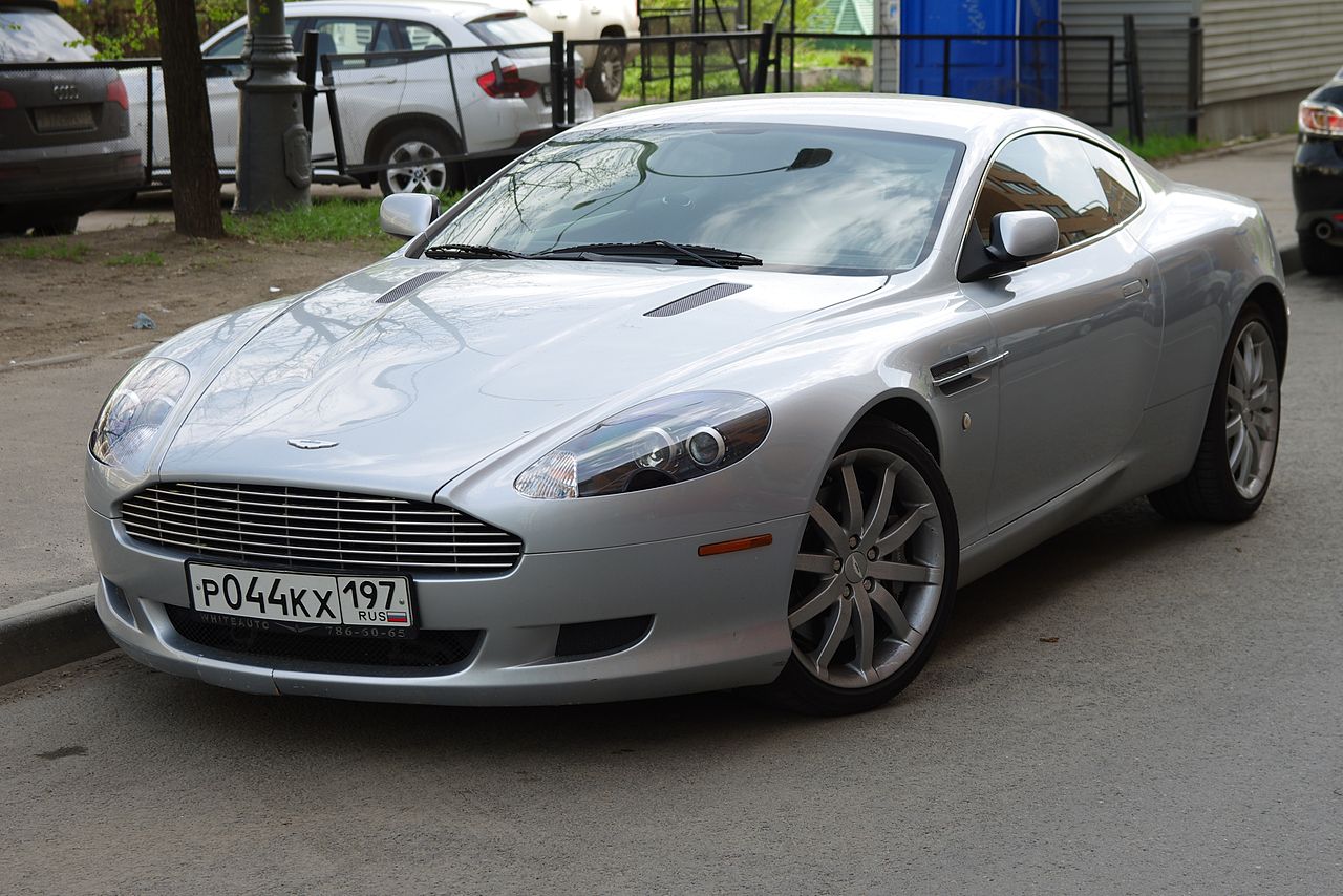 Aston Martin DB9 2003