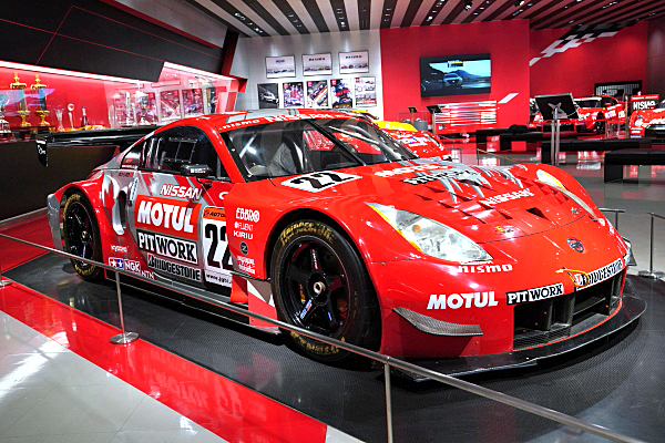 Nissan MOTUL Z 2004